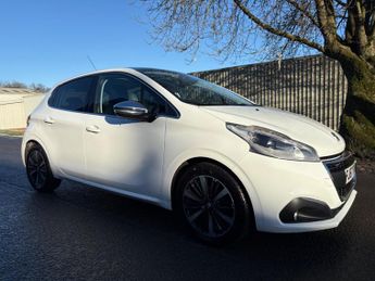 Peugeot 208 1.2 PureTech Allure Premium Euro 6 5dr