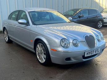 Jaguar S-Type 2.7D V6 SE 4dr