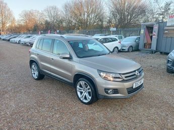 Volkswagen Tiguan 2.0 TDI BlueMotion Tech SE 2WD Euro 5 (s/s) 5dr