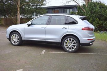 Porsche Cayenne 3.0 V6 E-Hybrid S Platinum Edition TiptronicS 4WD Euro 6 (s/s) 5