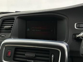 VOLVO V60 2.4 D6 Twin Engine SE Lux Nav Estate 5dr Diesel Plug-in Hybrid A
