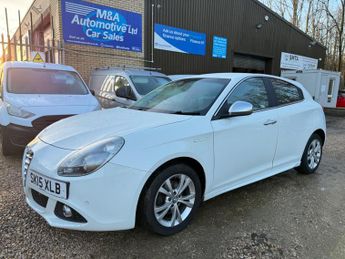 Alfa Romeo Giulietta 1.6 JTDM-2 Exclusive Euro 5 (s/s) 5dr