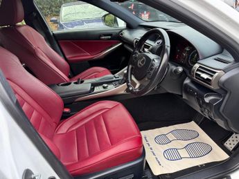 Lexus IS 2.5 300h F Sport E-CVT Euro 6 (s/s) 4dr