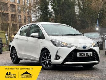 Toyota Yaris 1.5 VVT-h Icon Tech E-CVT Euro 6 (s/s) 5dr