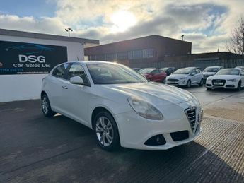 Alfa Romeo Giulietta 1.6 JTDM-2 Lusso Euro 5 (s/s) 5dr