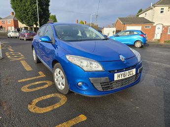 Renault Megane 1.6 16V Expression Euro 5 5dr