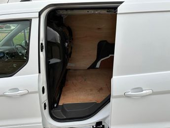 Ford Transit Connect 1.5 200 EcoBlue Limited Auto L1 Euro 6 (s/s) 5dr