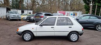 Peugeot 205 1.8D GRD 5dr