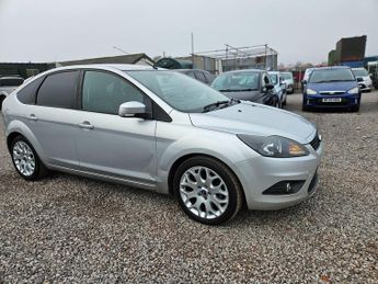 Ford Focus 1.6 Zetec 5dr