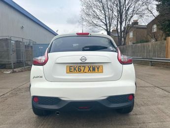 Nissan Juke 1.6 N-Connecta XTRON Euro 6 5dr