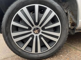 Peugeot 107 1.0 12V Urban 2 Tronic Euro 4 3dr