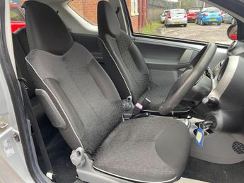 Peugeot 107 1.0 12V Urban 2 Tronic Euro 4 3dr