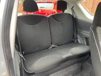 Peugeot 107 1.0 12V Urban 2 Tronic Euro 4 3dr