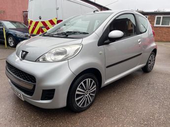 Peugeot 107 1.0 12V Urban 2 Tronic Euro 4 3dr