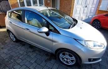 Ford Fiesta 1.0T EcoBoost Zetec Euro 5 (s/s) 5dr