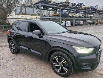 Volvo XC40 1.5 T3 R-Design Euro 6 (s/s) 5dr