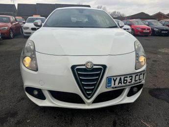 Alfa Romeo Giulietta 2.0 JTDM-2 Sportiva Euro 5 (s/s) 5dr