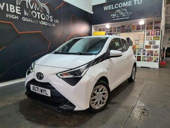 Toyota AYGO 1.0 VVT-i x-play Euro 6 (s/s) 5dr