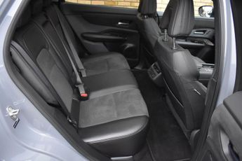 Nissan ARIYA 87kWh Evolve Auto 5dr 22kW Charger