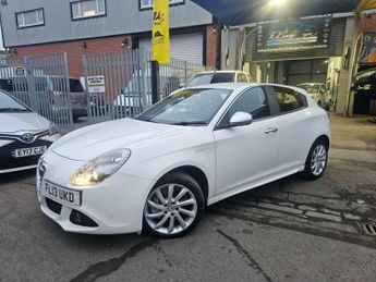 Alfa Romeo Giulietta 1.4 TB MultiAir Veloce Euro 5 (s/s) 5dr