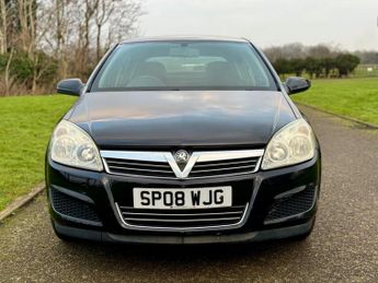 Vauxhall Astra 1.8i 16v Life 5dr