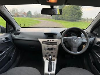 Vauxhall Astra 1.8i 16v Life 5dr
