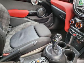 MINI Hatch 1.5 Cooper Steptronic Euro 6 (s/s) 5dr