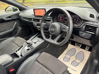 Audi A4 Avant 2.0 TFSI 40 Black Edition S Tronic Euro 6 (s/s) 5dr