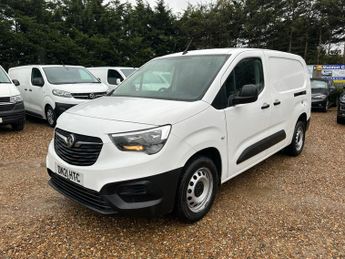 Vauxhall Combo 1.5 Turbo D 2300 Dynamic L2 H1 Euro 6 4dr