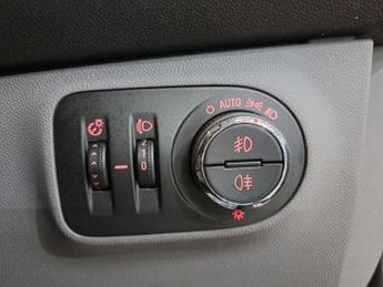 Vauxhall Corsa 1.4i SE Auto Euro 6 5dr
