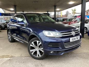 Volkswagen Touareg 3.0 TDI V6 BlueMotion Tech R-Line Tiptronic 4WD Euro 5 (s/s) 5dr