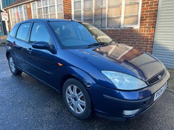 Ford Focus 2.0i 16v Ghia 5dr