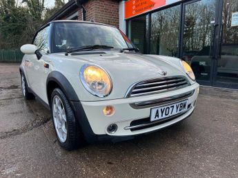 MINI Convertible 1.6 Cooper Euro 3 2dr