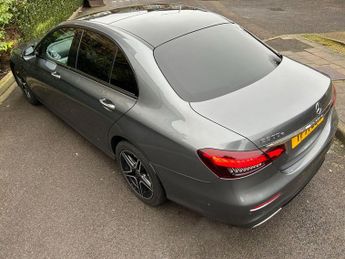 Mercedes-Benz E Class 2.0 E300e 13.5kWh AMG Line Night Edition (Premium Plus) G-Tronic