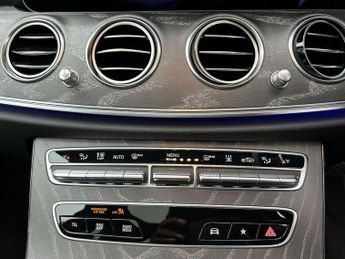Mercedes-Benz E Class 2.0 E300e 13.5kWh AMG Line Night Edition (Premium Plus) G-Tronic