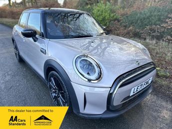 MINI Cooper 1.5C Exclusive Steptronic Euro 6 (s/s) 5dr