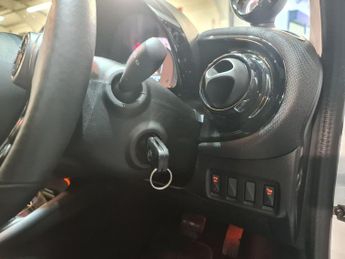 Smart forfour 17.6kWh Exclusive Auto 5dr (22kW Charger)