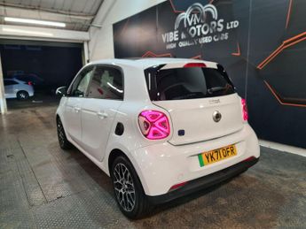 Smart forfour 17.6kWh Exclusive Auto 5dr (22kW Charger)