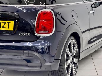 MINI Hatch 1.5 Cooper Exclusive Steptronic Euro 6 (s/s) 3dr