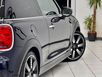 MINI Hatch 1.5 Cooper Exclusive Steptronic Euro 6 (s/s) 3dr