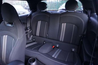 MINI Hatch 1.5 Cooper Sport Steptronic Euro 6 (s/s) 3dr