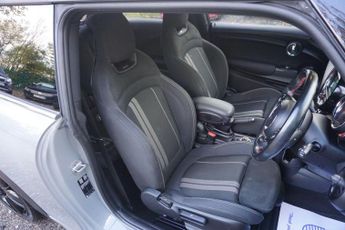 MINI Hatch 1.5 Cooper Sport Steptronic Euro 6 (s/s) 3dr