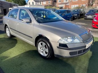 Skoda Octavia 1.6 FSI Ambiente Euro 4 5dr