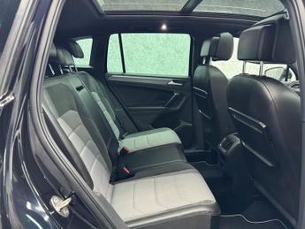 Volkswagen Tiguan 2.0 TDI R-Line DSG Euro 6 (s/s) 5dr