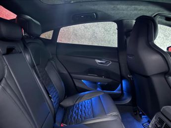 Audi e-tron GT 93.4kWh Vorsprung Auto quattro 4dr