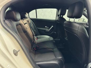 Mercedes-Benz A Class 1.5 A180d Sport (Premium) 7G-DCT Euro 6 (s/s) 5dr