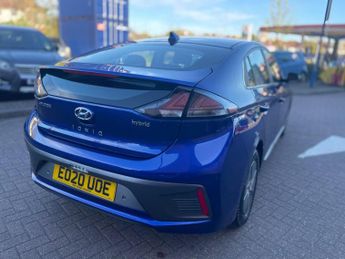 Hyundai IONIQ 1.6 h-GDi Premium DCT Euro 6 (s/s) 5dr