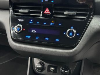 Hyundai IONIQ 38.3kWh Premium Auto 5dr