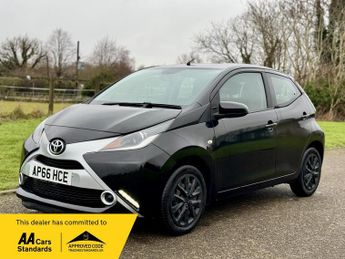 Toyota AYGO 1.0 VVT-i x-play x-shift Euro 6 5dr