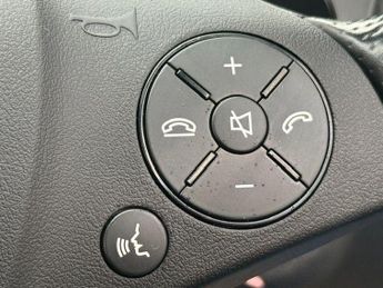 Mercedes-Benz E Class 3.0 E350 CDI V6 BlueEfficiency Sport G-Tronic Euro 5 2dr